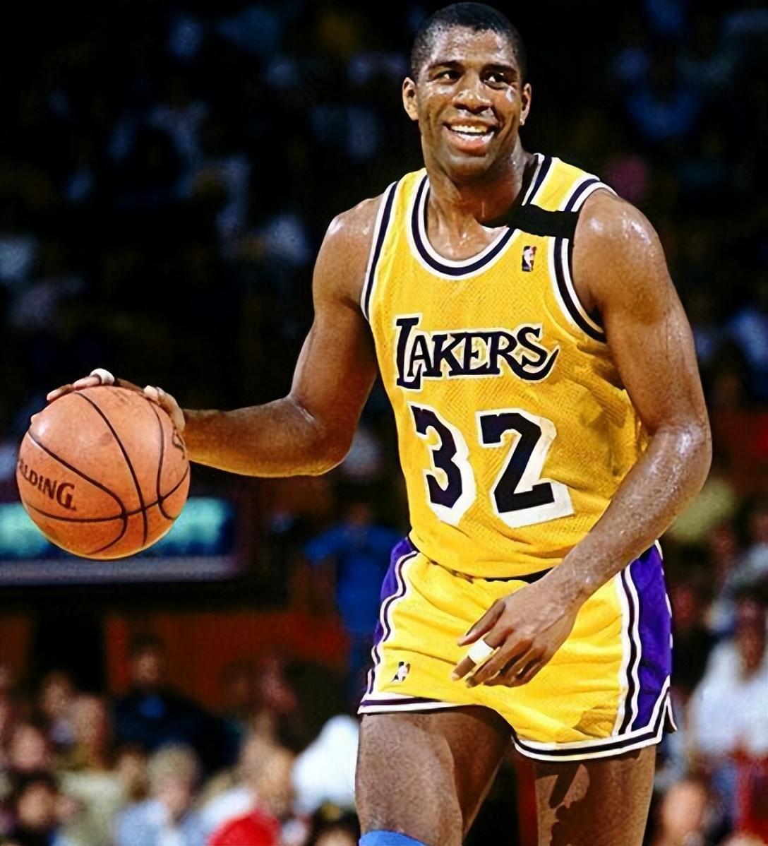 其天花板从 其天花板从